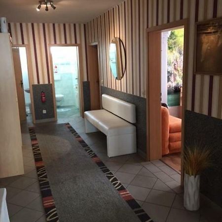 Ferienwohnung Neustrelitz Buitenkant foto