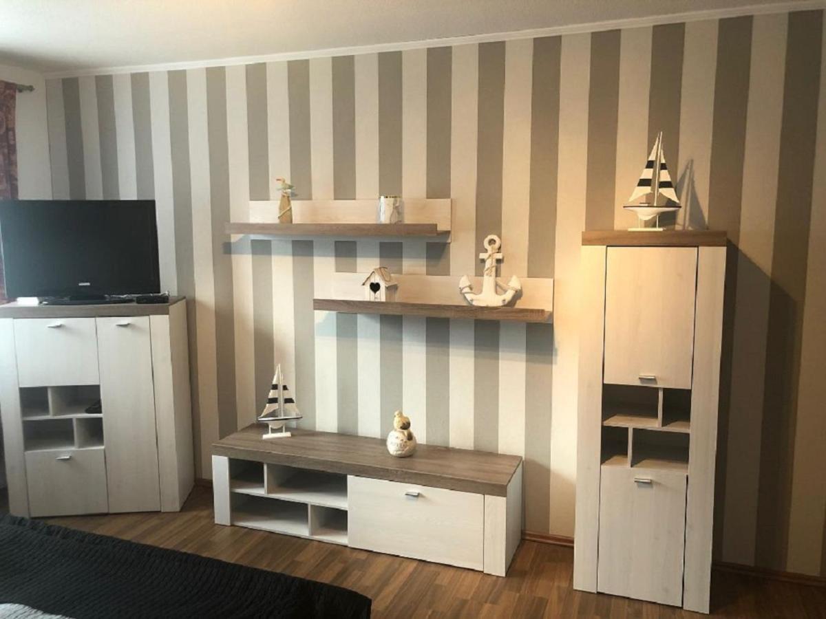 Ferienwohnung Neustrelitz Buitenkant foto