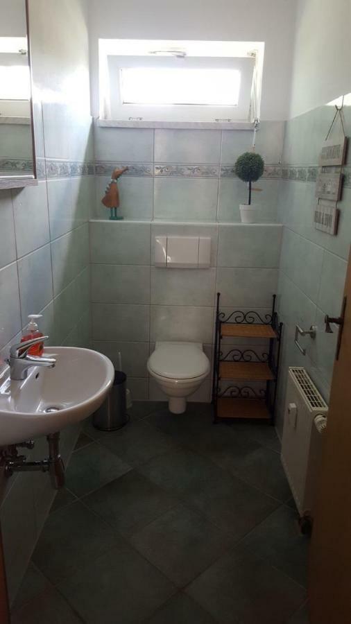 Ferienwohnung Neustrelitz Buitenkant foto